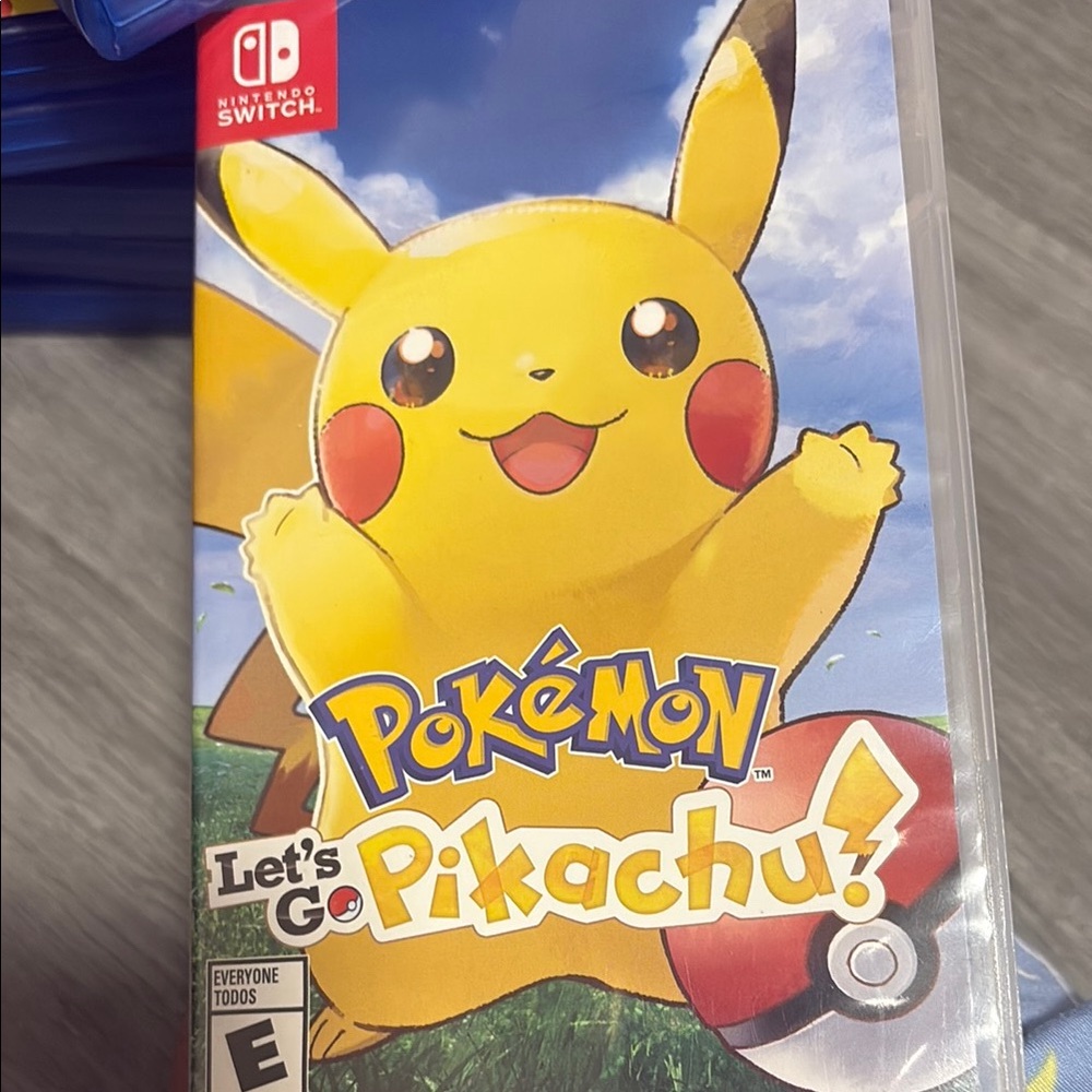 Nintendo Let's Go Pikachu! - Yellow Cover